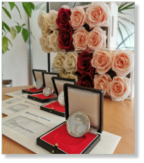 Ehrenmedaillen für Vivien Roschild, Lennart Wende, Tim Winter und Berkkan Altunaydin im Dezember 2020