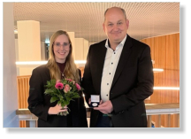 Samantha Ritter erhält die Silberne Ehrenmedaille